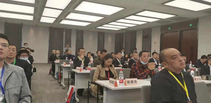 鐵米鋼砂陳總參與國(guó)內(nèi)鋼結(jié)構(gòu)協(xié)會(huì)（第四屆會(huì)員代表大會(huì)暨第四屆理事會(huì)第1次會(huì)議）