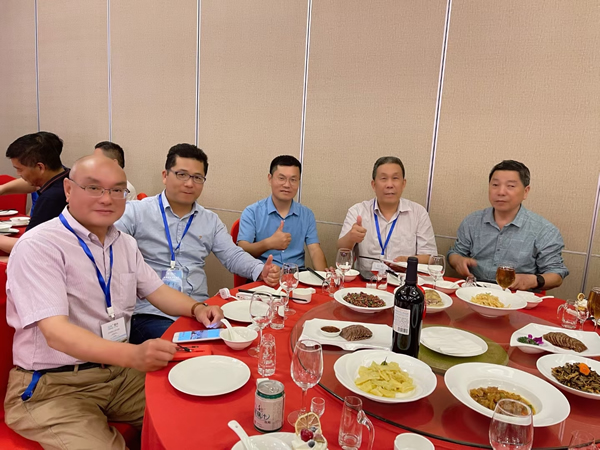 上海鋼管行業(yè)協(xié)會六屆四次理事會專家委員會年會召開