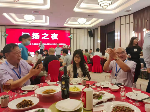 上海鋼管行業(yè)協(xié)會六屆四次理事會專家委員會年會召開