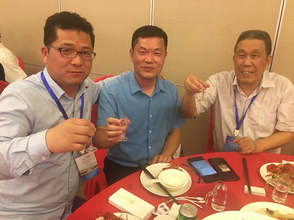上海鋼管行業(yè)協(xié)會六屆四次理事會專家委員會年會召開